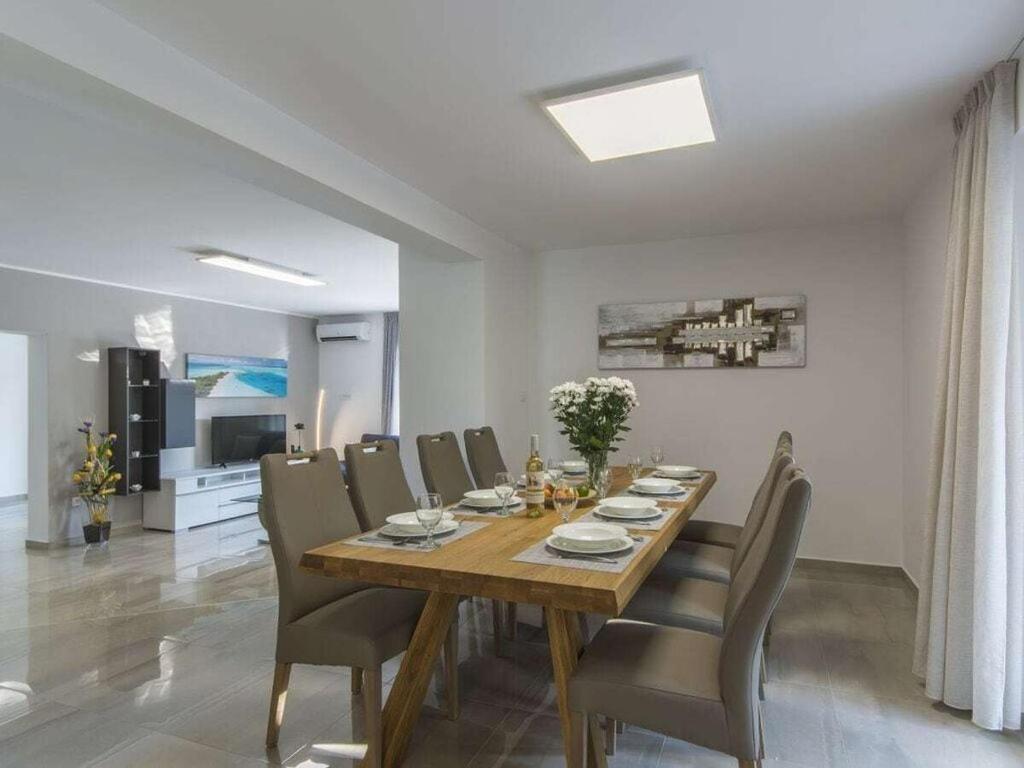 Bella Romi Mare Villa *